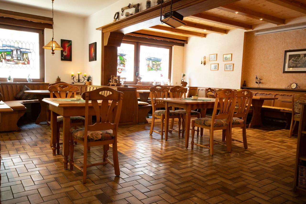 Kuehn'S Gaestehaus Pünderich Buitenkant foto